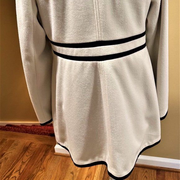 Tulle Ivory and Black jacket/Coat Size Large - Picture 4 of 4